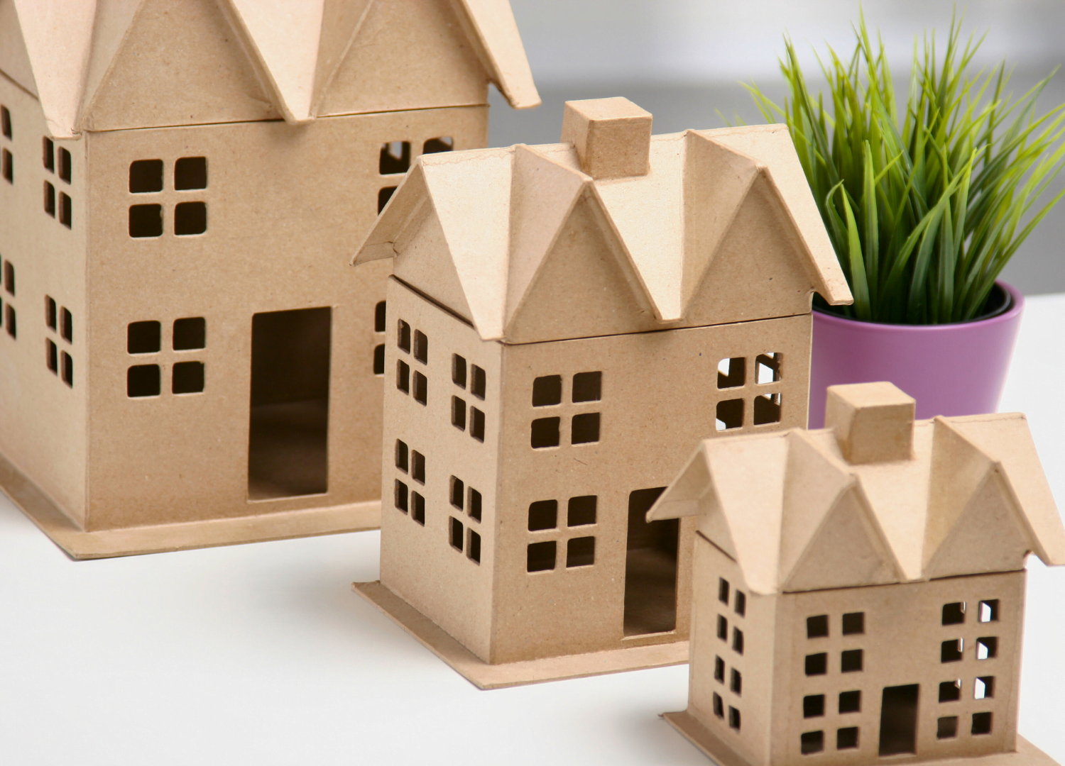 CONTAREA GESTÃO E CONTABILIDADE - FAMALICÃO - Residentes Não Habituais e as Implicações no OE 2024