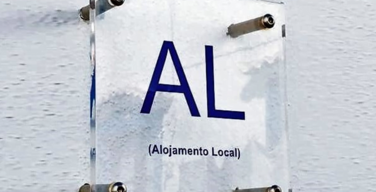 - CONTAREA - GESTÃO E CONTABILIDADE CONTAREA - GESTÃO E CONTABILIDADE - FAMALICÃO - Alojamento Local: Transição para Arrendamento Habitacional