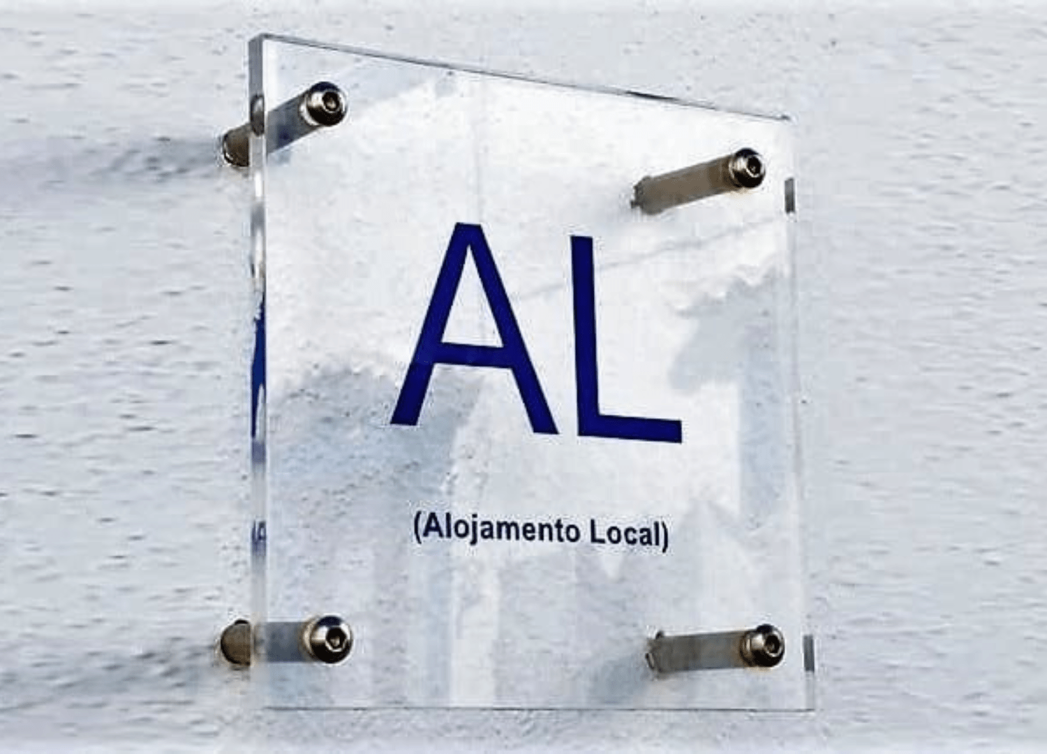 CONTAREA - GESTÃO E CONTABILIDADE - FAMALICÃO - Alojamento Local: Transição para Arrendamento Habitacional